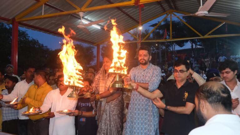 हाथी पखना गणपति धाम में भव्य महा आरती, श्रद्धालुओं की उमड़ी भीड़ आस्था और परंपरा से जुड़ा गणपति धाम बना भक्ति का केंद्र…