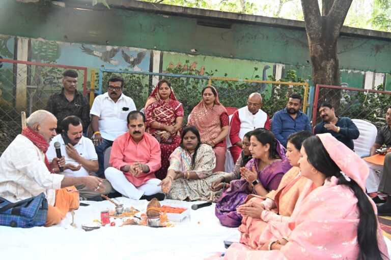 नगर निगम जोन क्रमांक-3 में 3 करोड़ के निर्माण कार्यों का हुआ भूमिपूजन शहर में सड़कों का निर्माण कार्य शुरू, जनता को मिलेगी राहत- मंजूषा भगत