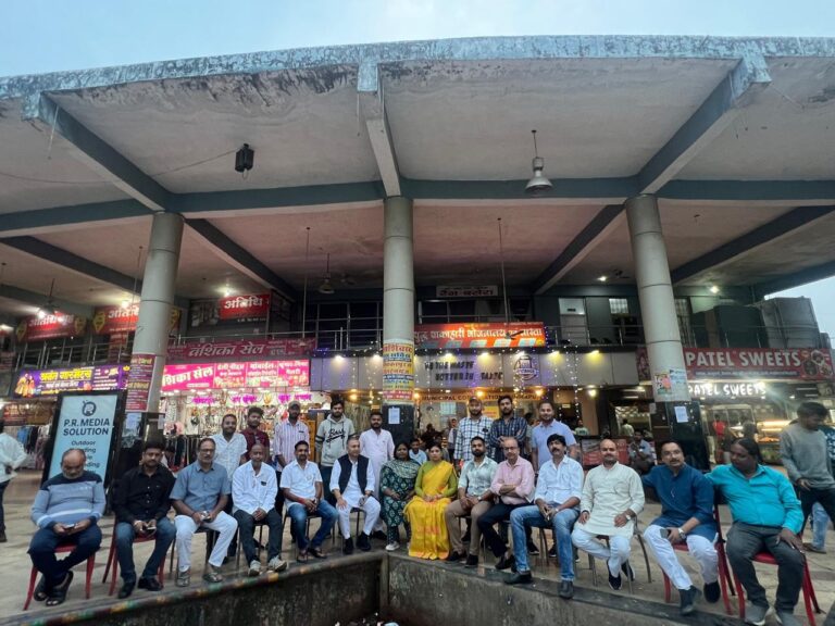 अंबिकापुर के गार्बेज कैफ़े को पीएम मोदी ने दी सराहना, भाजपा पदाधिकारियों ने पहुँच कर संचालकों को दी बधाई…