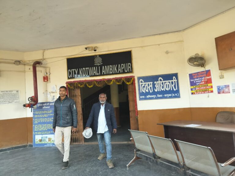 शासन की भूमि को निजी स्वामित्व का होना बता कर अवैध रूप से बेचकर लाखो रुपयों की ठगी करने के मामले मे आरोपी गिरफ्तार