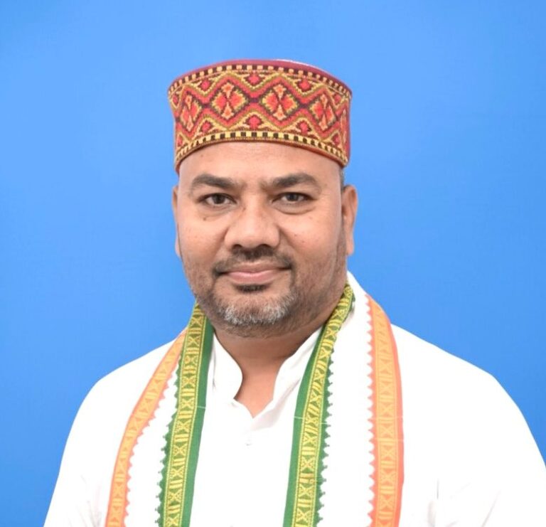 साय सरकार ने दो वर्षों में 17 जनकल्याणकारी योजनाएं की बंद: परवेज़ आलम गांधी