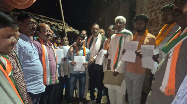 “संगठन को जमीनी स्तर तक मजबूत करने में जुटी कांग्रेस, चांदो ब्लाक में ‘गांव चलो’ अभियान तेज”