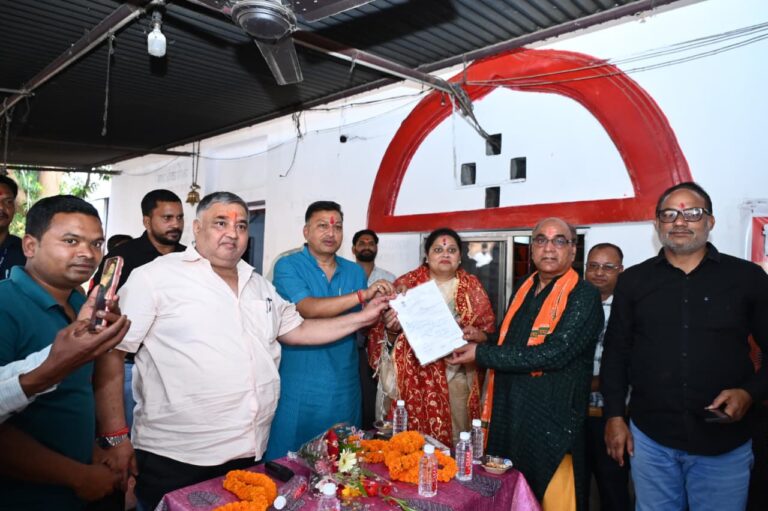 गर्दनपाट देव धाम और लुचकी घाट काली मंदिर का भव्य भूमि पूजन, विकास की नई शुरुआत मंत्री राजेश अग्रवाल और भाजपा जिलाध्यक्ष सिसोदिया ने किया धार्मिक न्यास विभाग द्वारा स्वीकृत जीर्णोद्धार कार्यों का शुभारंभ