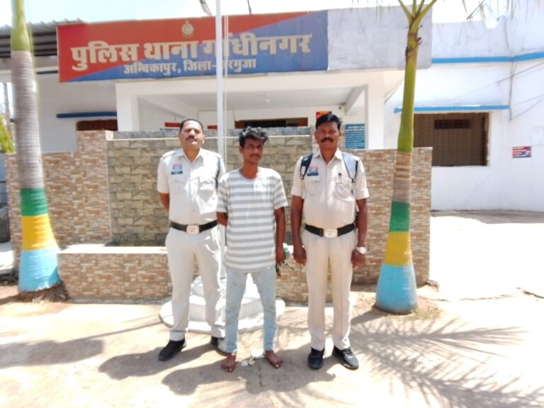 स्कूटी एवं मोबाइल लूटपाट का आरोपी गिरफ्तार।