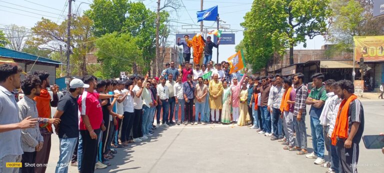 भारतीय जनता युवा मोर्चा ने बाबा साहेब डॉ. भीमराव अंबेडकर की जयंती पर दी भावभीनी श्रद्धांजलि।