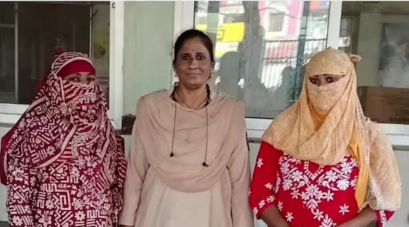 ब्लैकमेल करने वाली 2 महिला आरोपी गिरफ्तार, ₹2.17 लाख की वसूली एवं आपत्तिजनक वीडियो बरामद