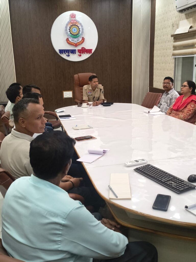 नवपदस्थ अतिरिक्त पुलिस अधीक्षक श्री रितेश चौधरी ने सरगुजा जिले में पदभार ग्रहण किया