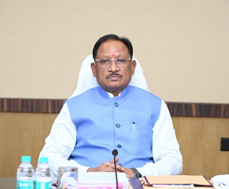 मुख्यमंत्री श्री विष्णु देव साय की अध्यक्षता में आज यहां मंत्रालय महानदी भवन में आयोजित कैबिनेट की बैठक में अनेक महत्वपूर्ण निर्णय लिए गए –