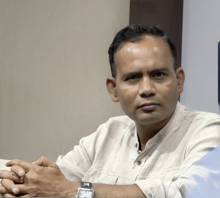 चलते शिक्षण सत्र में शिक्षकों का ट्रांसफ़र? जबरिया उगाही और भयादोहन के लिए चल रहा है तबादला उद्योग- कांग्रेस