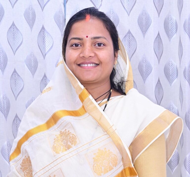 राष्ट्रीय पर्व की गरिमा में सजेगा अग्रसेन स्टेडियम, महिला एवं बाल विकास मंत्री श्रीमती लक्ष्मी राजवाड़े के हाथों लहराएगा तिरंगा