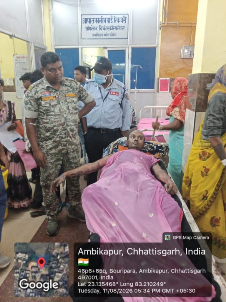 सरगुजा डॉयल-112 टीम की तत्परता एवं साहस से आग से झुलसे व्यक्ति को मिला समय पर उपचार