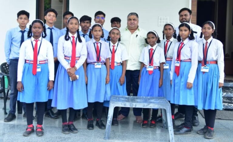 बच्चों के सपनों में दिखी विकसित भारत की नई तस्वीर, मंत्री श्री राजेश अग्रवाल ने कहा—युवा पीढ़ी है राष्ट्र की आधारशिला