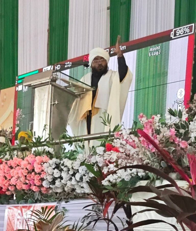 जरने ईद मिलादुन्नबी पर निकला जुलूस हिन्दुस्तान के मुसलमानों के दिल में बसता है तिरंगा, जो तिरंगे का नहीं वो नबी का नहीं : मौलाना सगीर