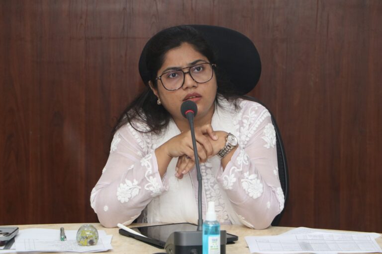 सीएम हेल्पलाइन की शिकायतों का वास्तविक समाधान एवं ई-ऑफिस के माध्यम से कार्यों में पारदर्शिता और तेजी लाने के दिए निर्देश