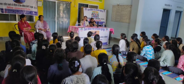 बालिका छात्रावासों में विधिक जागरूकता शिविर आयोजित