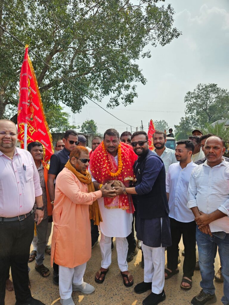 मुस्लिम जमात एवं भाजपा अल्पसंख्यक मोर्चा, बिलासपुर ग्रामीण ने 171 किलोमीटर लंबी ध्वजा यात्रा का किया भव्य स्वागत, दिया सामाजिक सौहार्द का संदेश