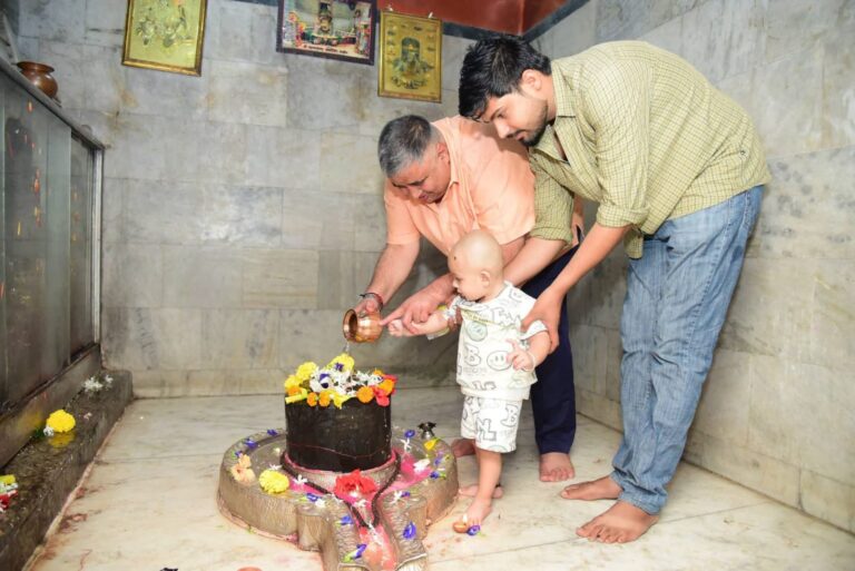 हर-हर महादेव! माँ दुर्गा के दरबार में पहुंचे मंत्री राजेश अग्रवाल, प्रदेश की सुख-समृद्धि और खुशहाली की कामना