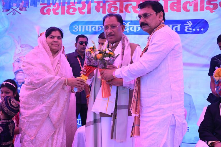 विजयादशमी सत्य और धर्म की विजय का पर्व, अपने भीतर की बुराइयों पर विजय पाकर प्रेम और सद्भाव के साथ आगे बढ़ने की प्रेरणा देता है : मुख्यमंत्री श्री साय