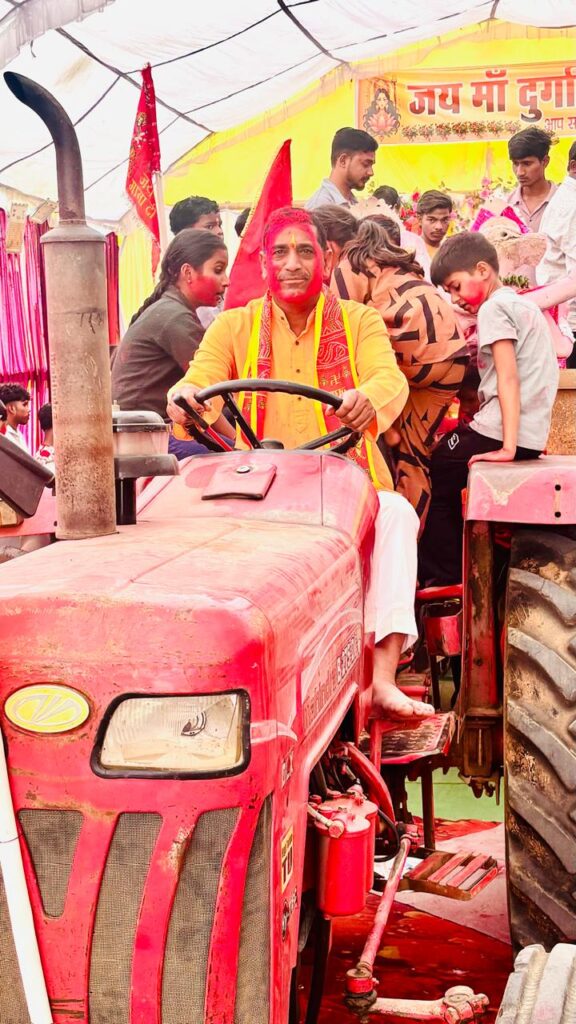 सोनपुर में धूमधाम से मनाया गया दशहरा पर्व, रावण दहन के बाद मां दुर्गा की प्रतिमा का भव्य विसर्जन