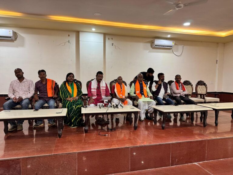 काका लरंग साय की प्रतिमा का 28 अक्टूबर को चिरई जसवंतपुर में होगा अनावरण मुख्यमंत्री विष्णुदेव साय के हाथों प्रतिमा अनावरण प्रस्तावित : रामलखन सिंह पैकरा