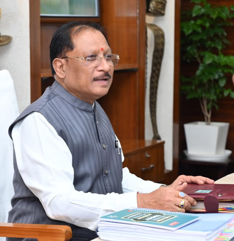 मुख्यमंत्री श्री विष्णु देव साय का शासकीय कर्मचारियों और पेंशनरों के हित में महत्वपूर्ण निर्णय